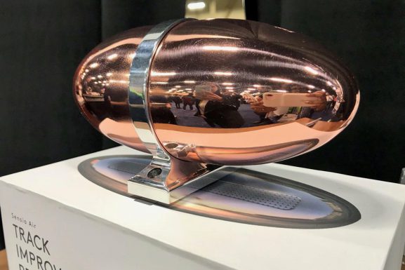 Sensio Air device, submarine-shaped.